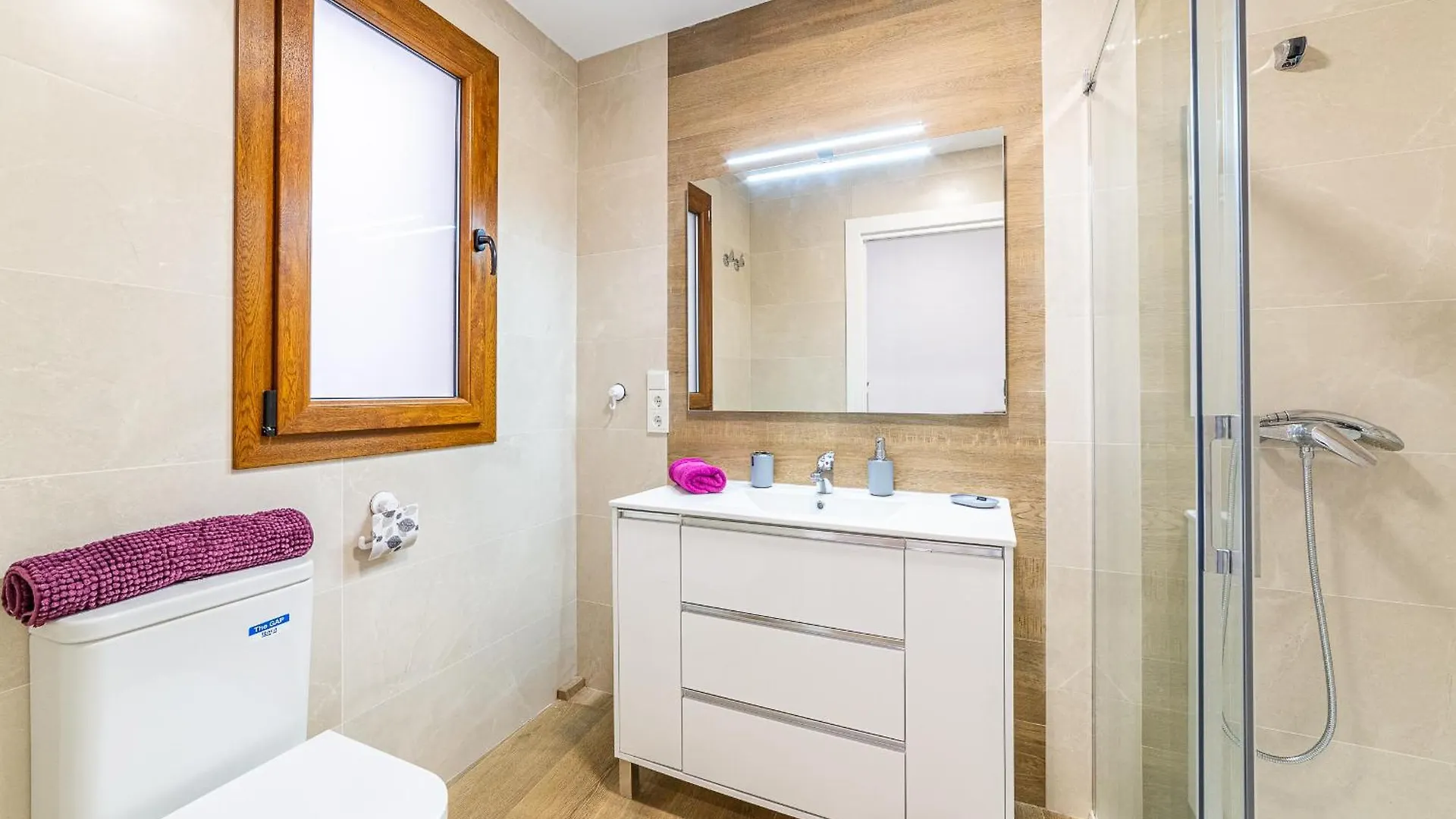 Casa Gomez, Parking Gratuito En Pleno Centro Apartment Almeria