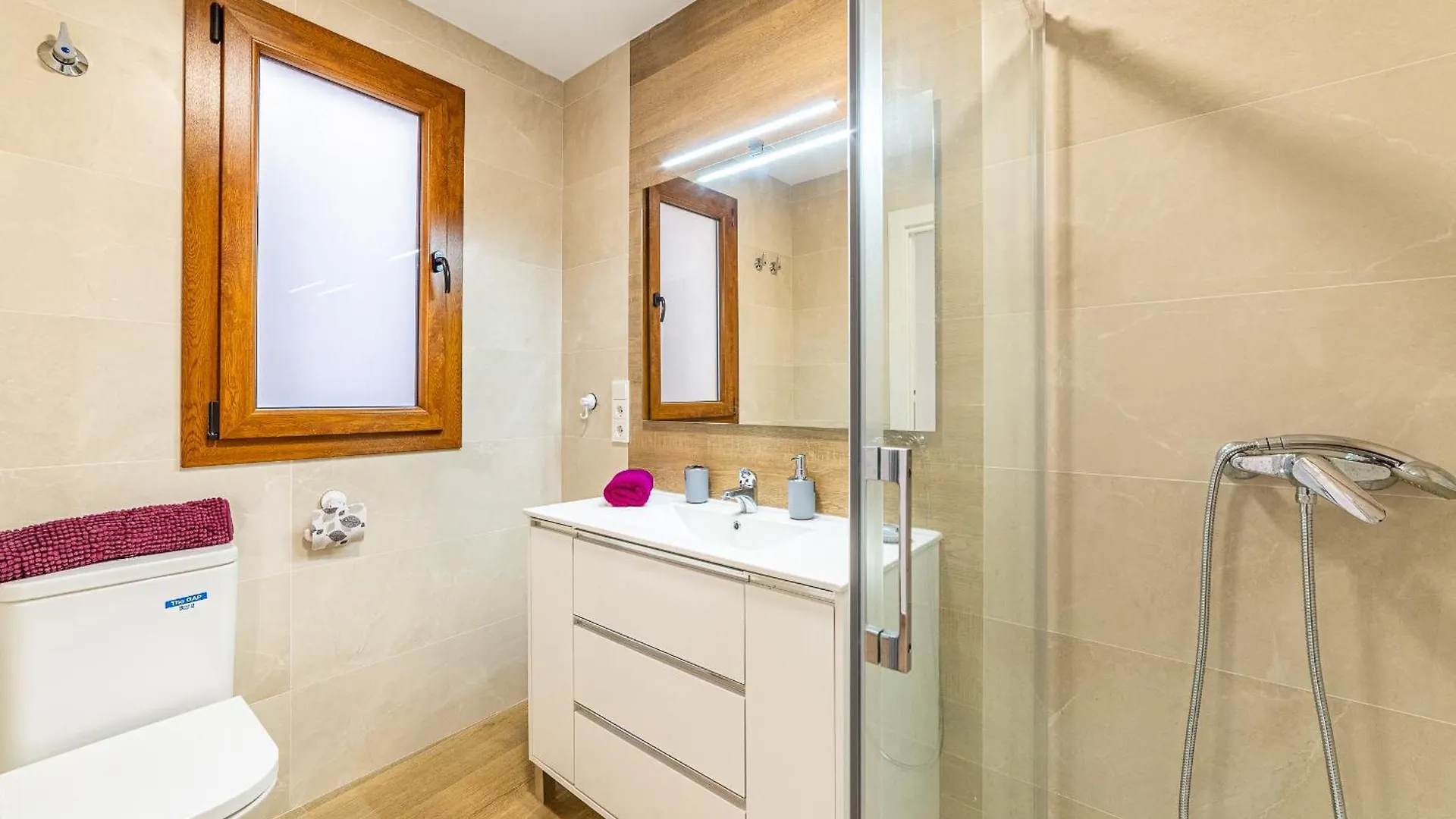 Casa Gomez, Parking Gratuito En Pleno Centro Apartment Almeria