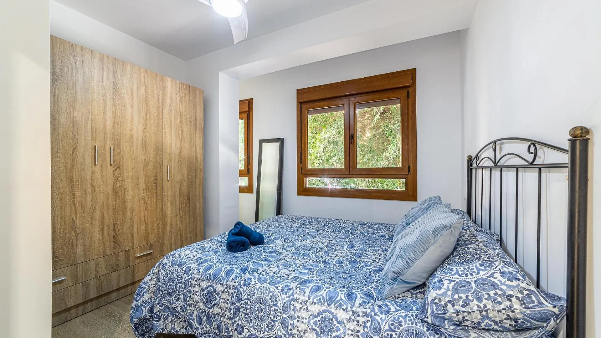 Casa Gomez, Parking Gratuito En Pleno Centro Apartment Almeria